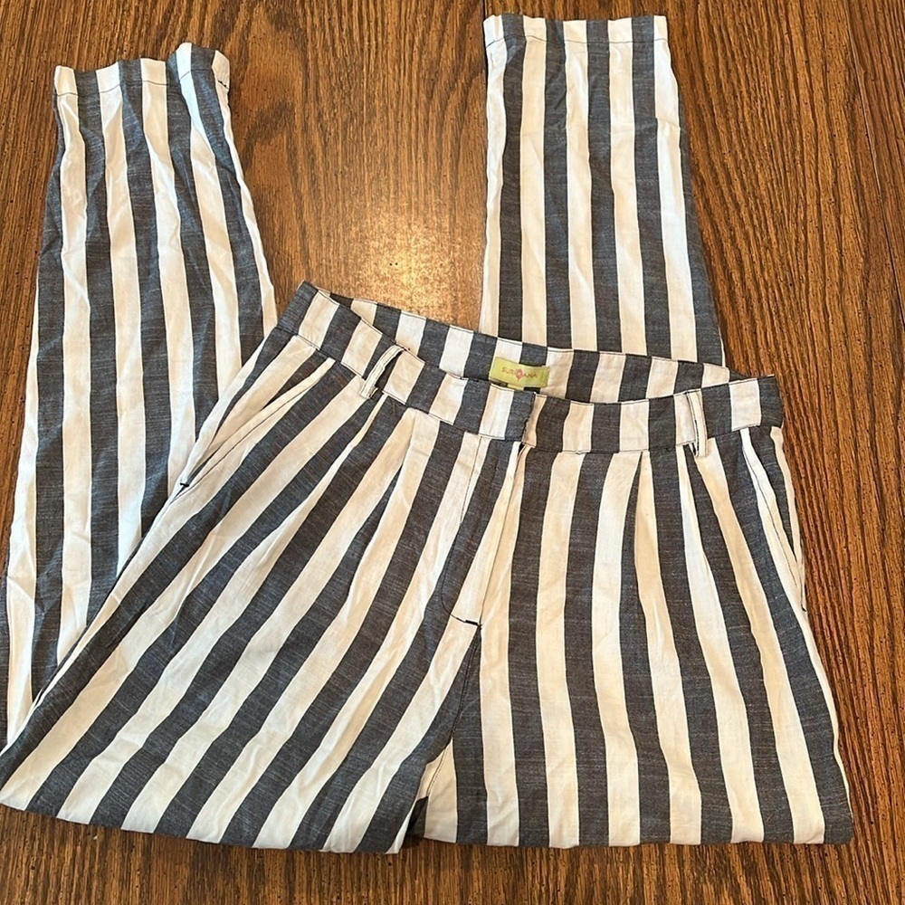 NWT Surkana Trendy Gray and White Striped Pants Small Designed in Barcelona!